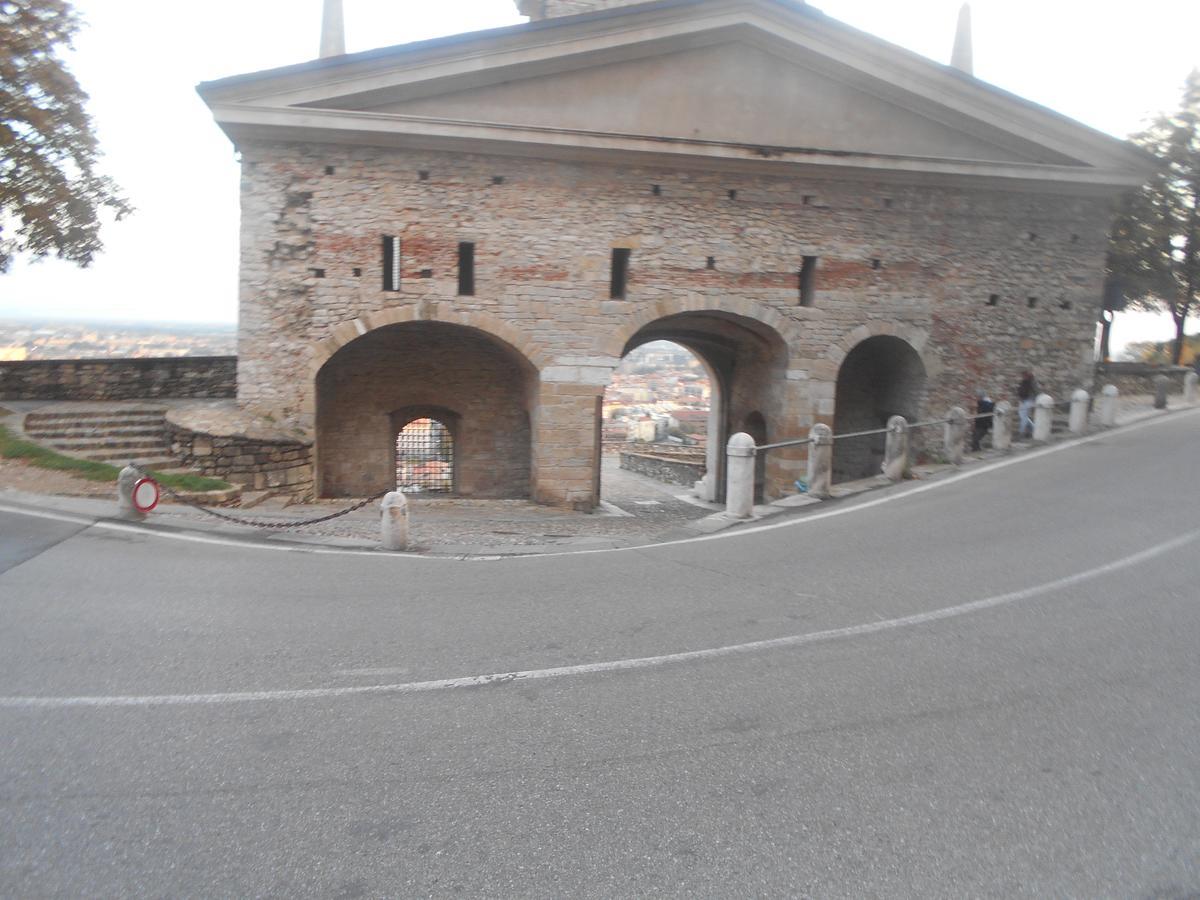La Maison Des Artistes Bergamo Zewnętrze zdjęcie